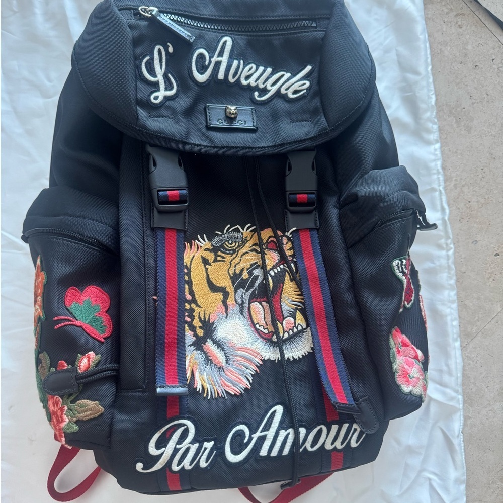 Gucci Black Backpack with Embroidered Tiger and Floral Design